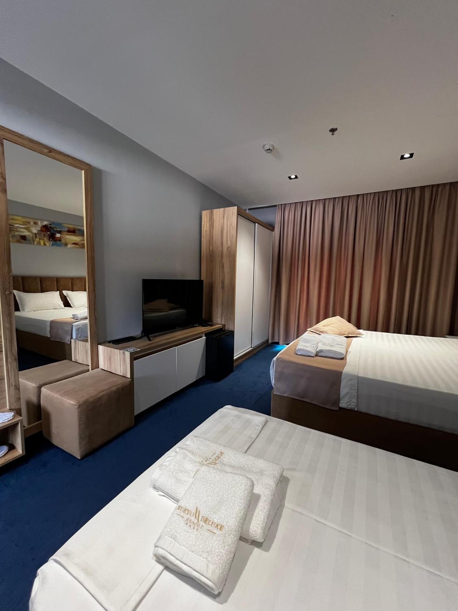 Nuevo Deluxe Hotel 4*
